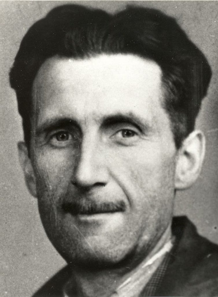 Portrait de George Orwell, auteur d'essais politiques 