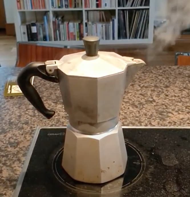 Ma fidèle cafetera Bialetti !